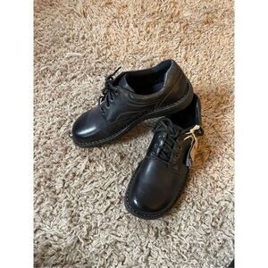 BORN Bainbridge Black 13 M Men Wingtip Leather Dress Shoes Mens Born Bainbridge Black Leather Perforated Wingtip Oxford  main image 2